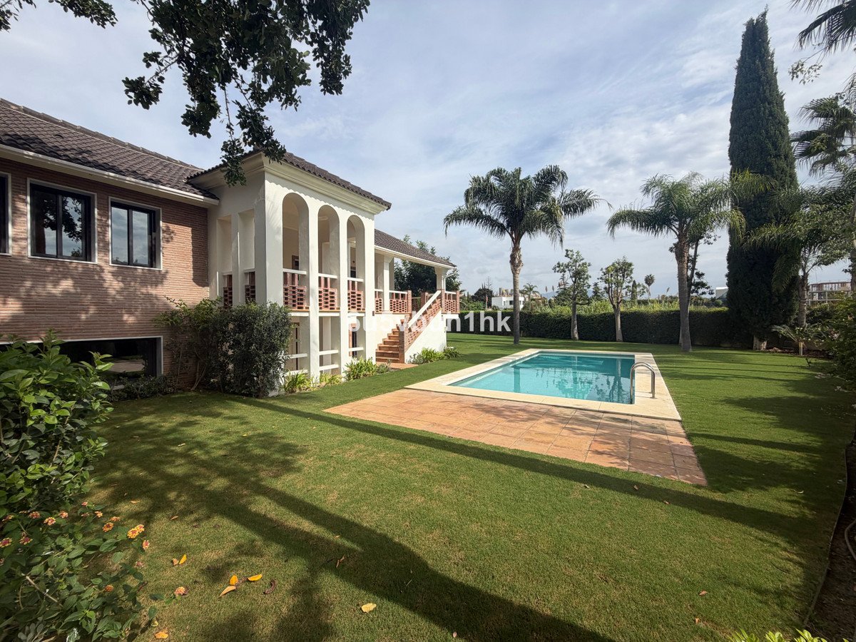 7 Bed Detached Villa in Estepona