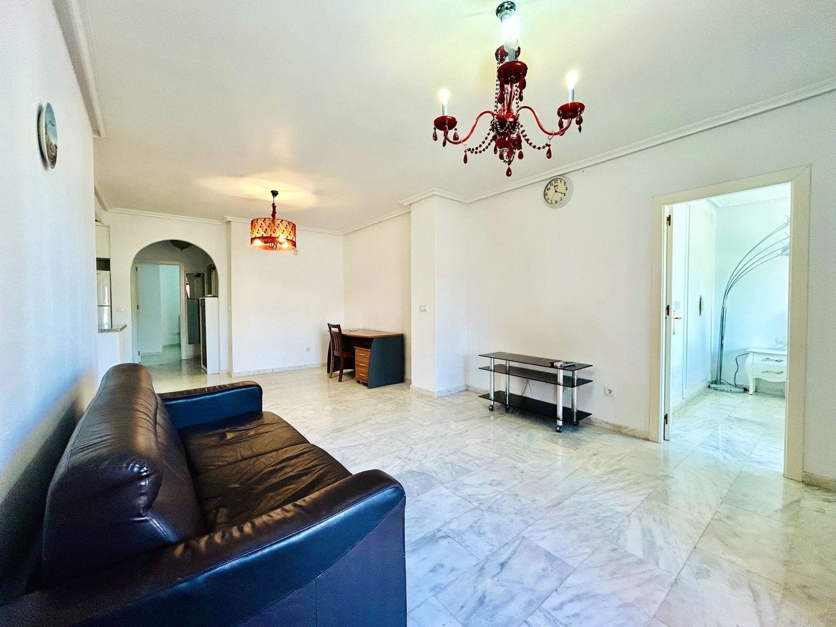 2 Bed Ground Floor Apartment in Orihuela Costa
