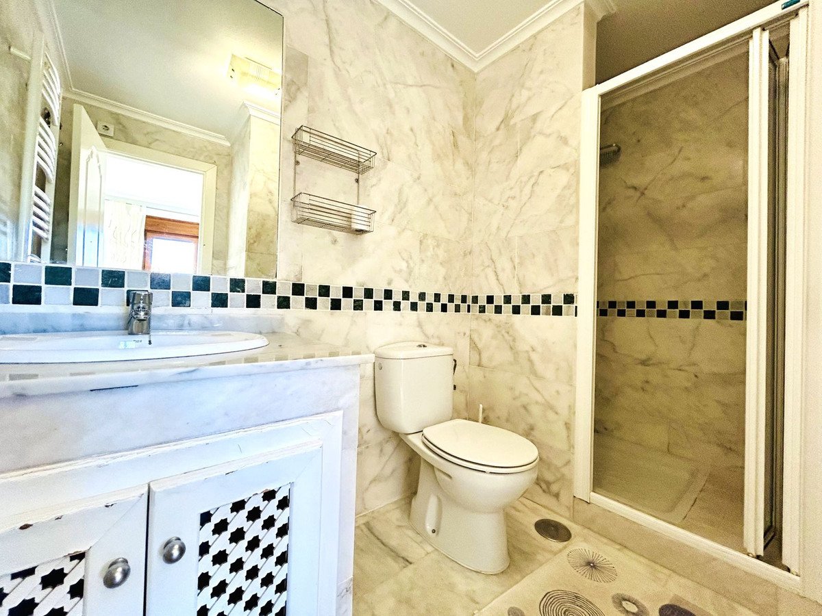 2 Bed Ground Floor Apartment in Orihuela Costa