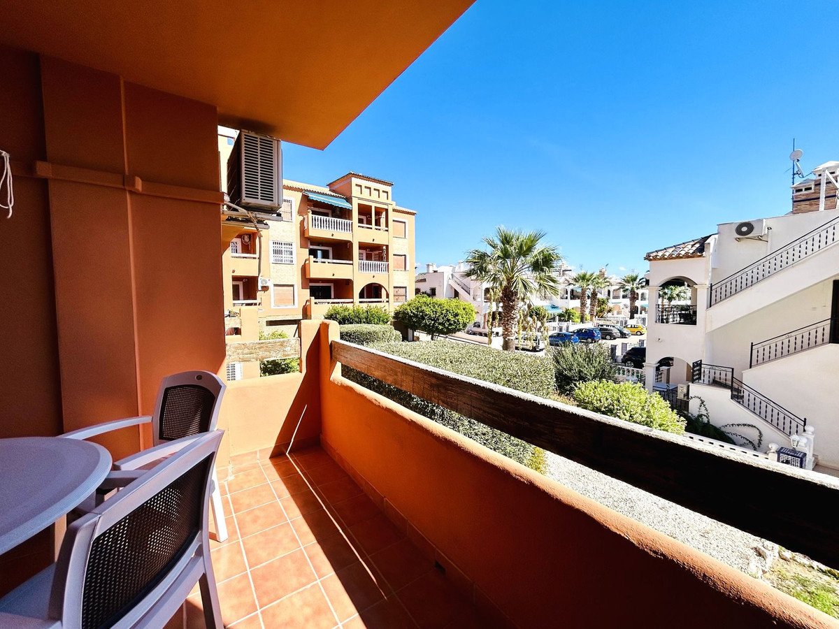 2 Bed Ground Floor Apartment in Orihuela Costa