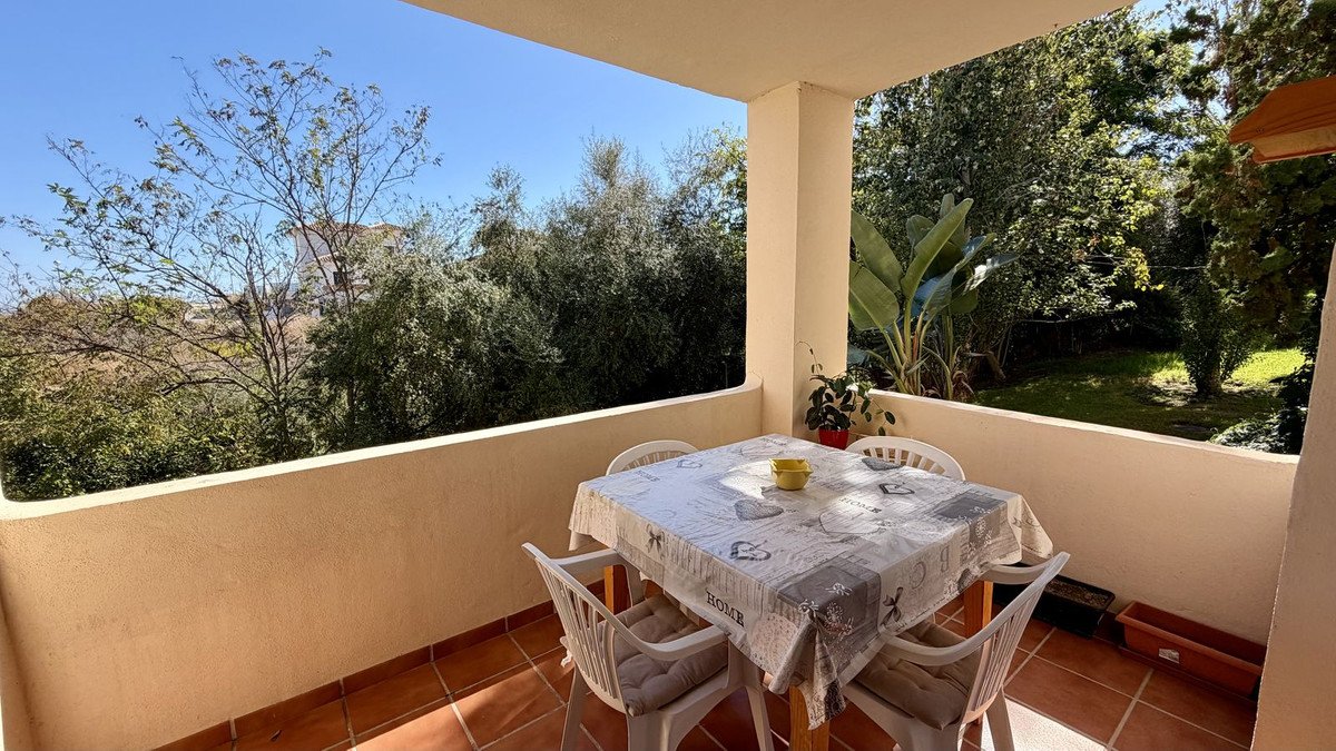 2 Bed Middle Floor Apartment in Mijas