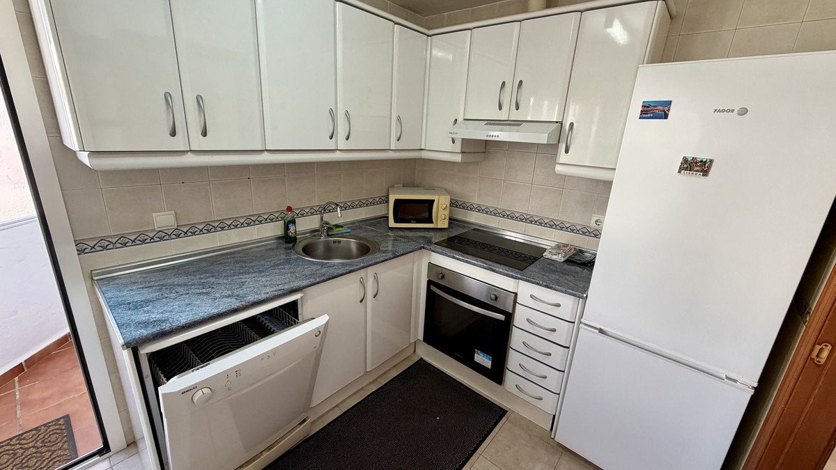 2 Bed Middle Floor Apartment in Mijas