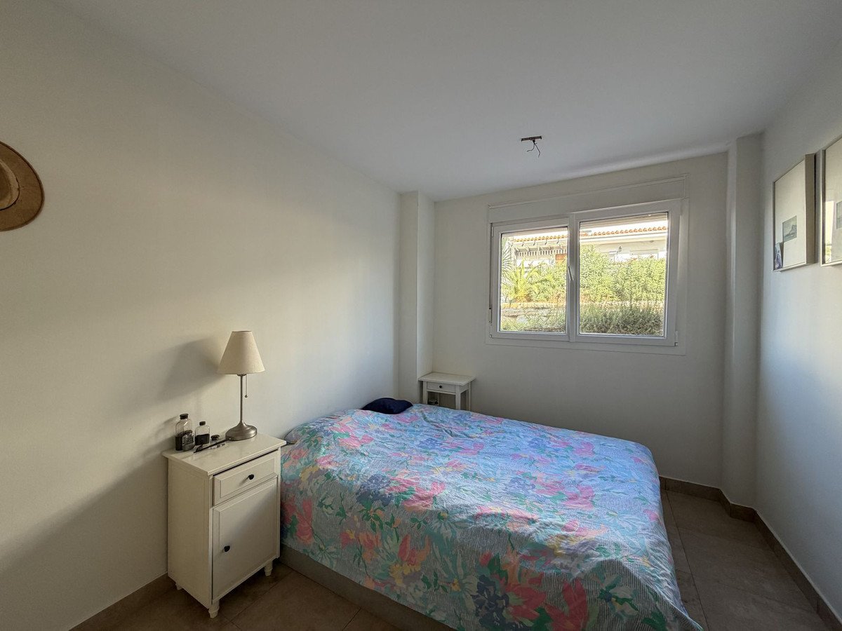 3 Bed Middle Floor Apartment in Manilva