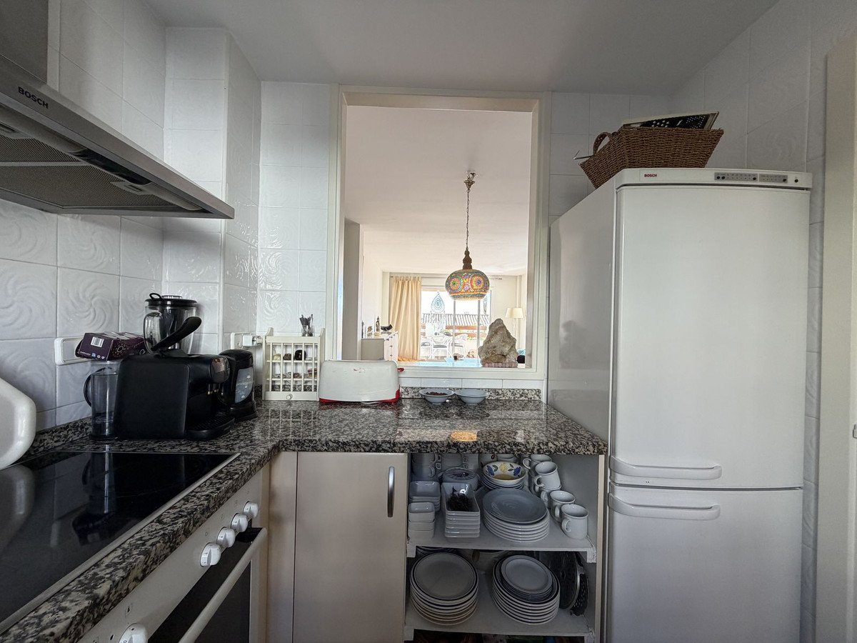 3 Bed Middle Floor Apartment in Manilva