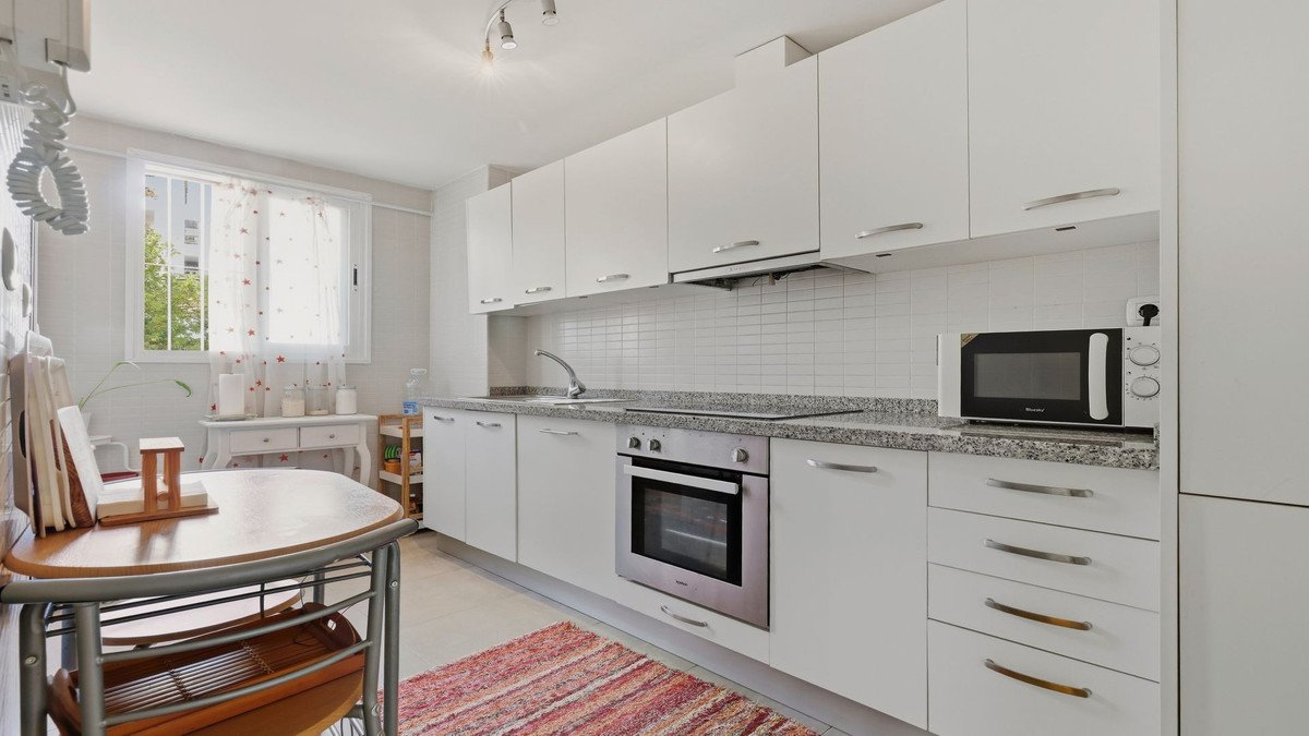2 Bed Ground Floor Apartment in La Duquesa