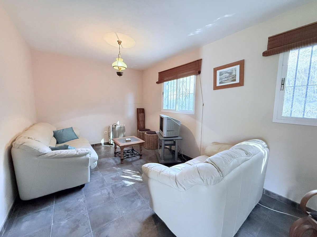 3 Bed Finca - Cortijo in Tolox