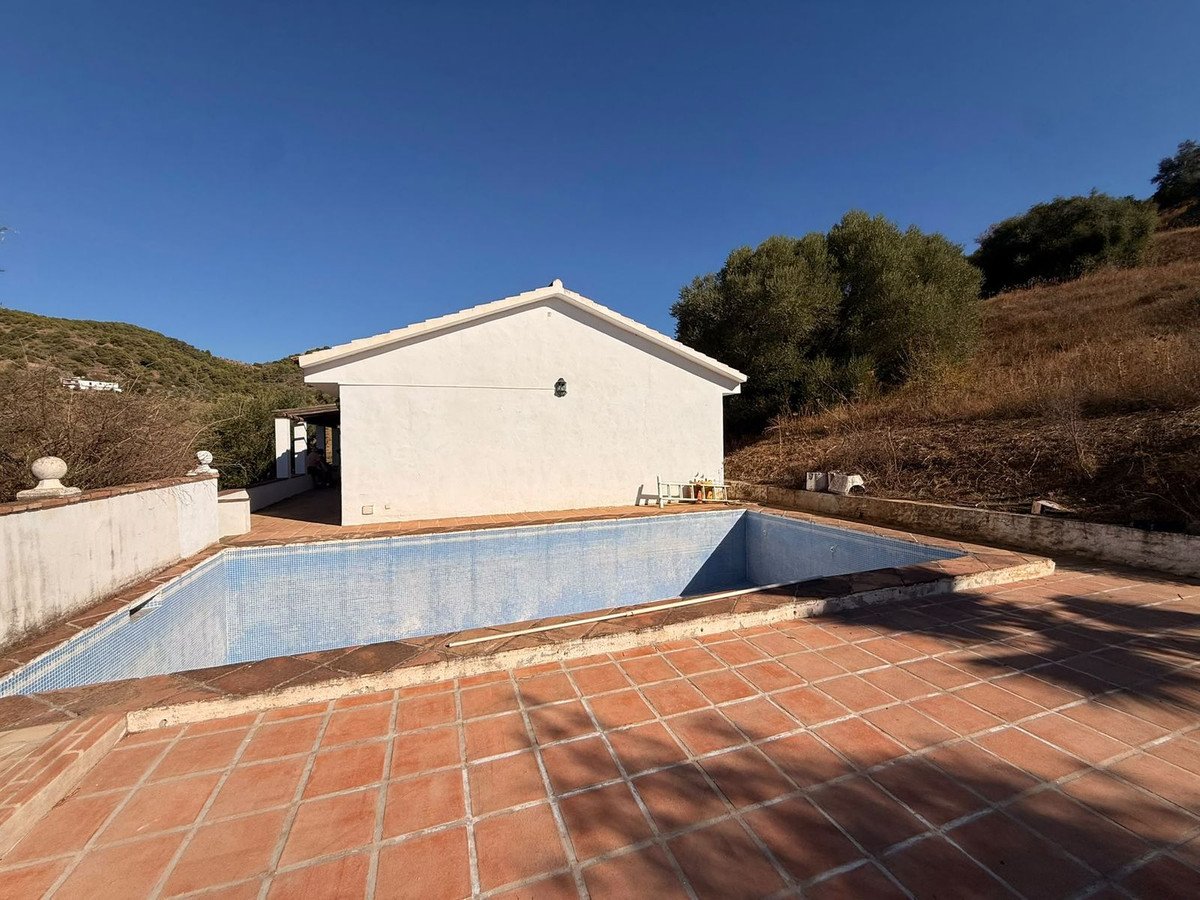 3 Bed Finca - Cortijo in Tolox
