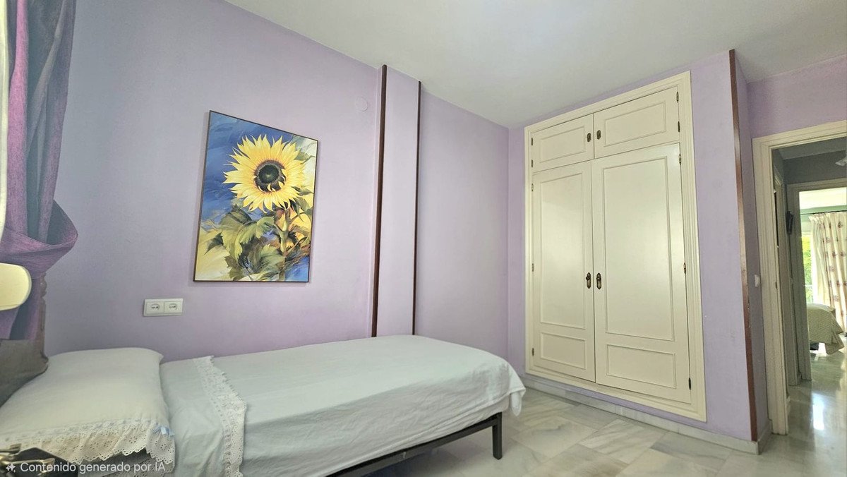2 Bed Middle Floor Apartment in Fuengirola