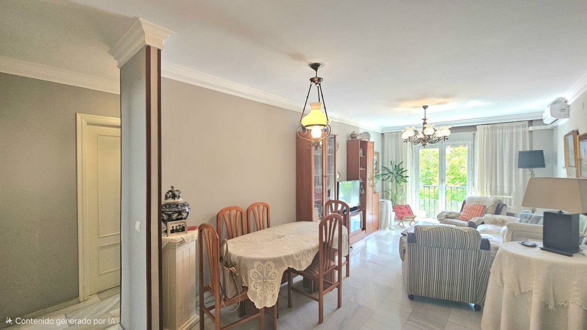 2 Bed Middle Floor Apartment in Fuengirola