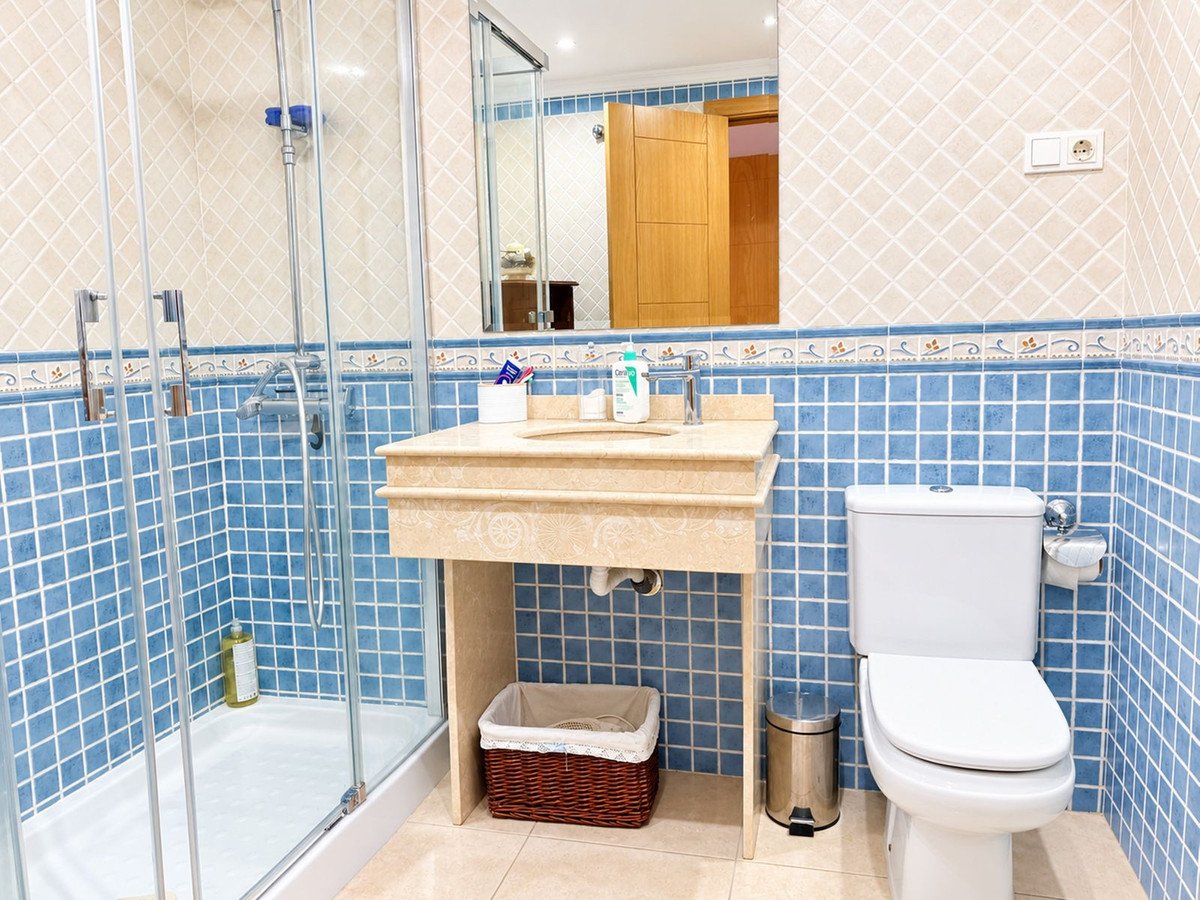 3 Bed Middle Floor Apartment in La Campana