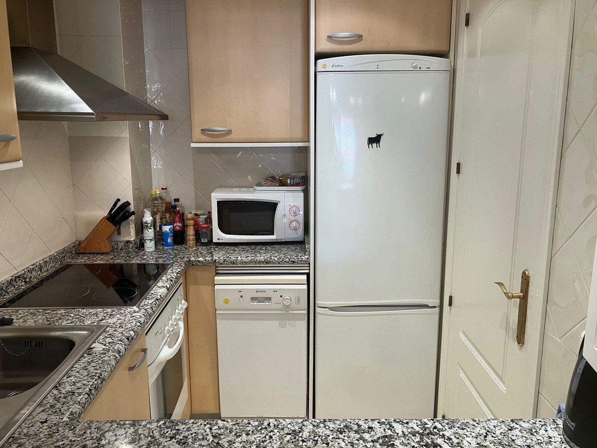 2 Bed Middle Floor Apartment in Elviria