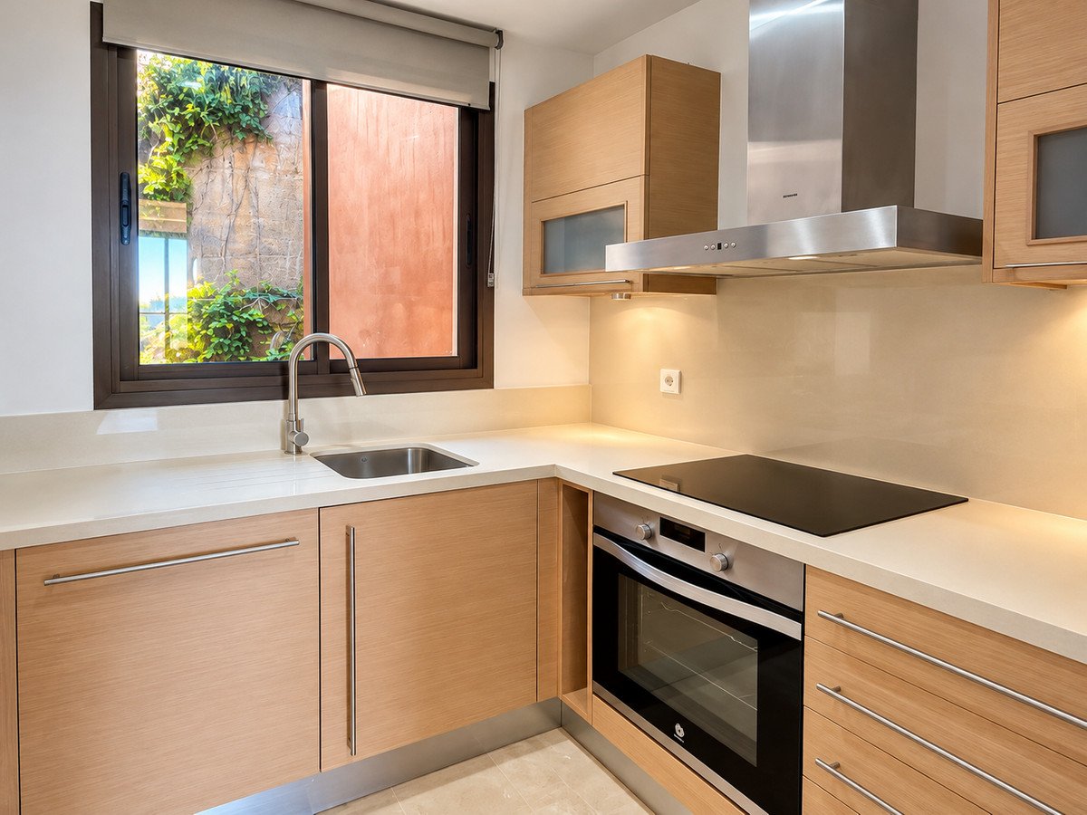 2 Bed Middle Floor Apartment in La Quinta