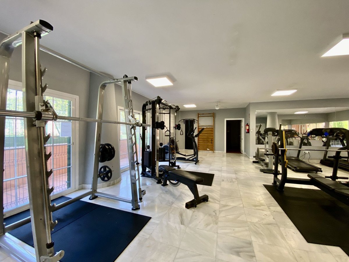 2 Bed Middle Floor Apartment in Hacienda del Sol