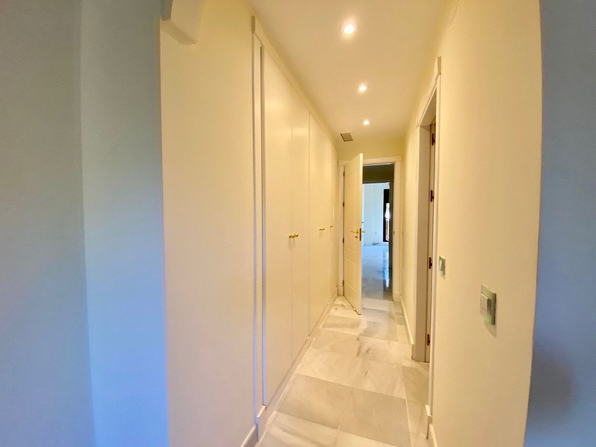 2 Bed Middle Floor Apartment in Hacienda del Sol