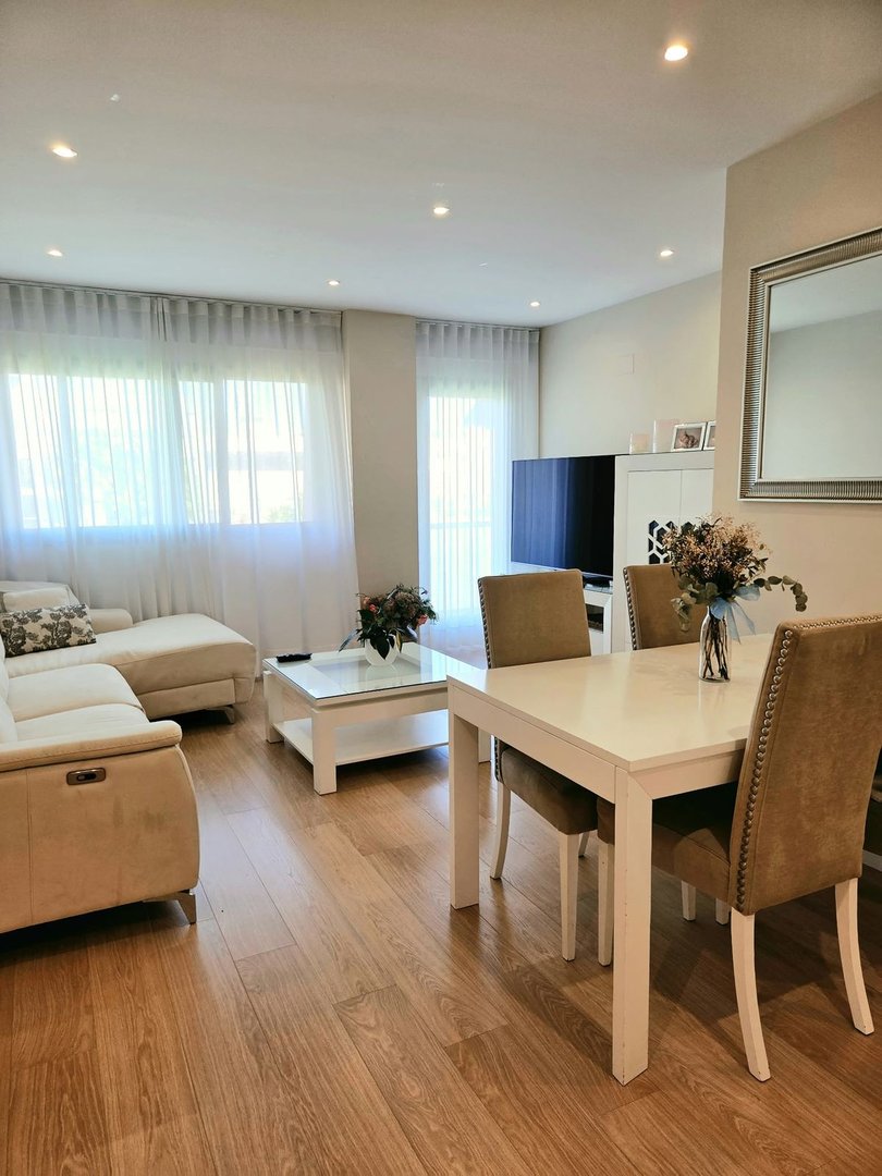2 Bed Middle Floor Apartment in Torremolinos