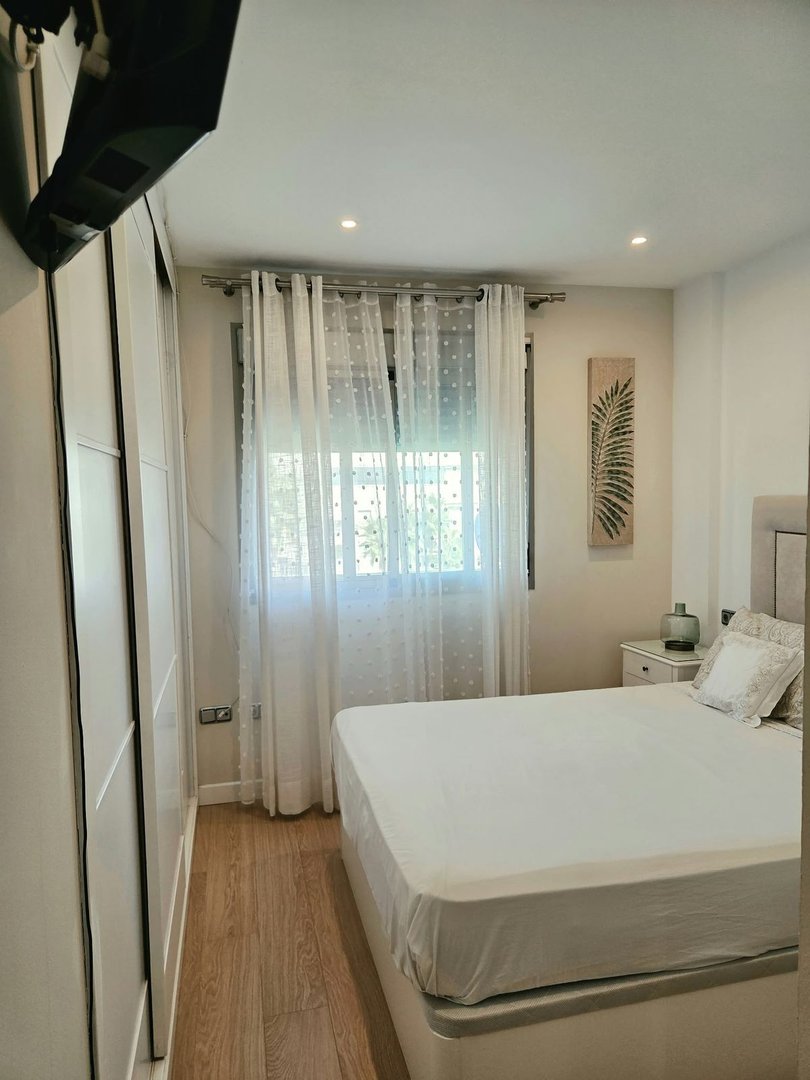2 Bed Middle Floor Apartment in Torremolinos