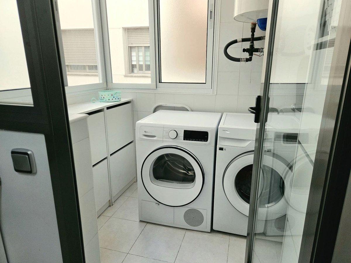 2 Bed Middle Floor Apartment in Torremolinos