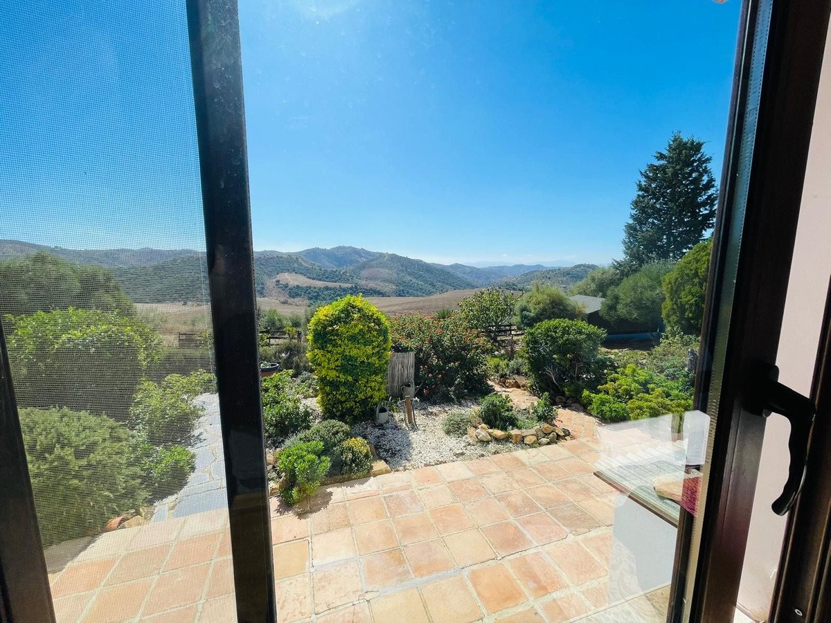 4 Bed Finca - Cortijo in Almogía