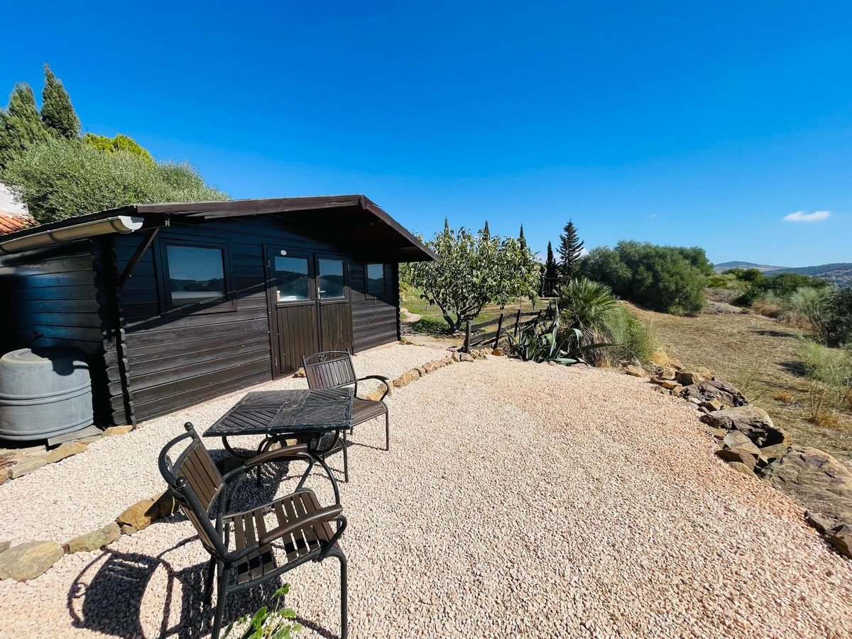 4 Bed Finca - Cortijo in Almogía