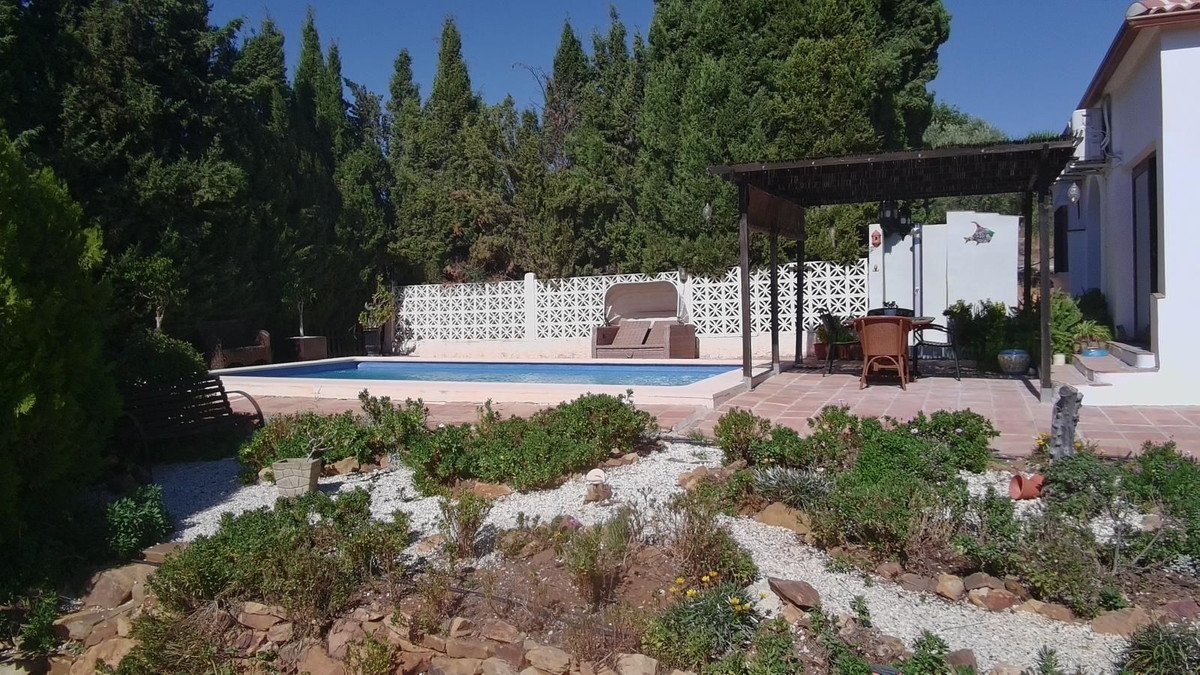 4 Bed Finca - Cortijo in Almogía