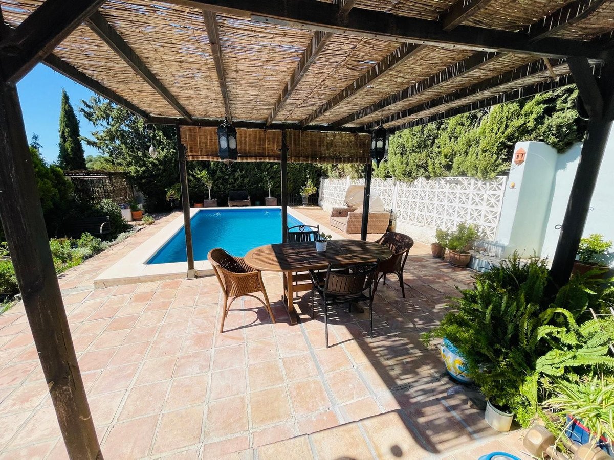 4 Bed Finca - Cortijo in Almogía
