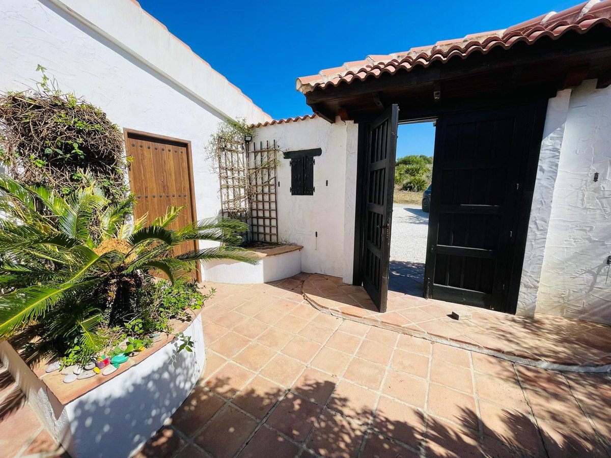 4 Bed Finca - Cortijo in Almogía