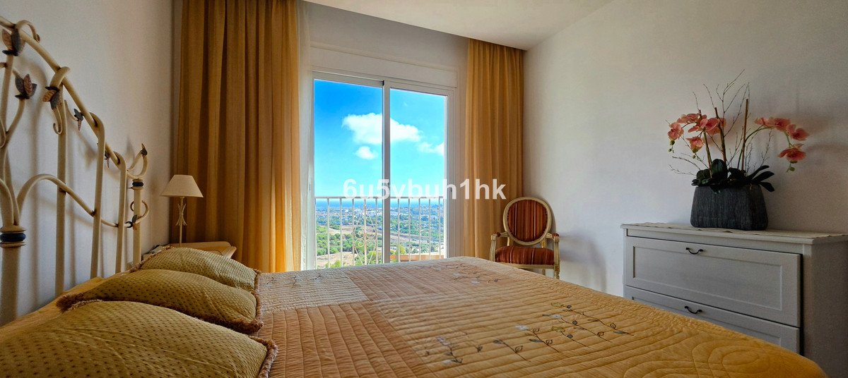 3 Bed Penthouse Duplex in Benahavís