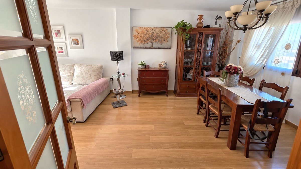 6 Bed Detached Villa in Alhaurín de la Torre