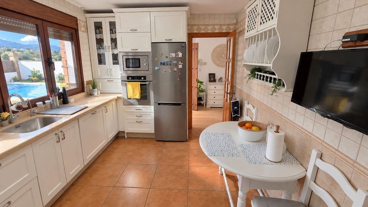 6 Bed Detached Villa in Alhaurín de la Torre