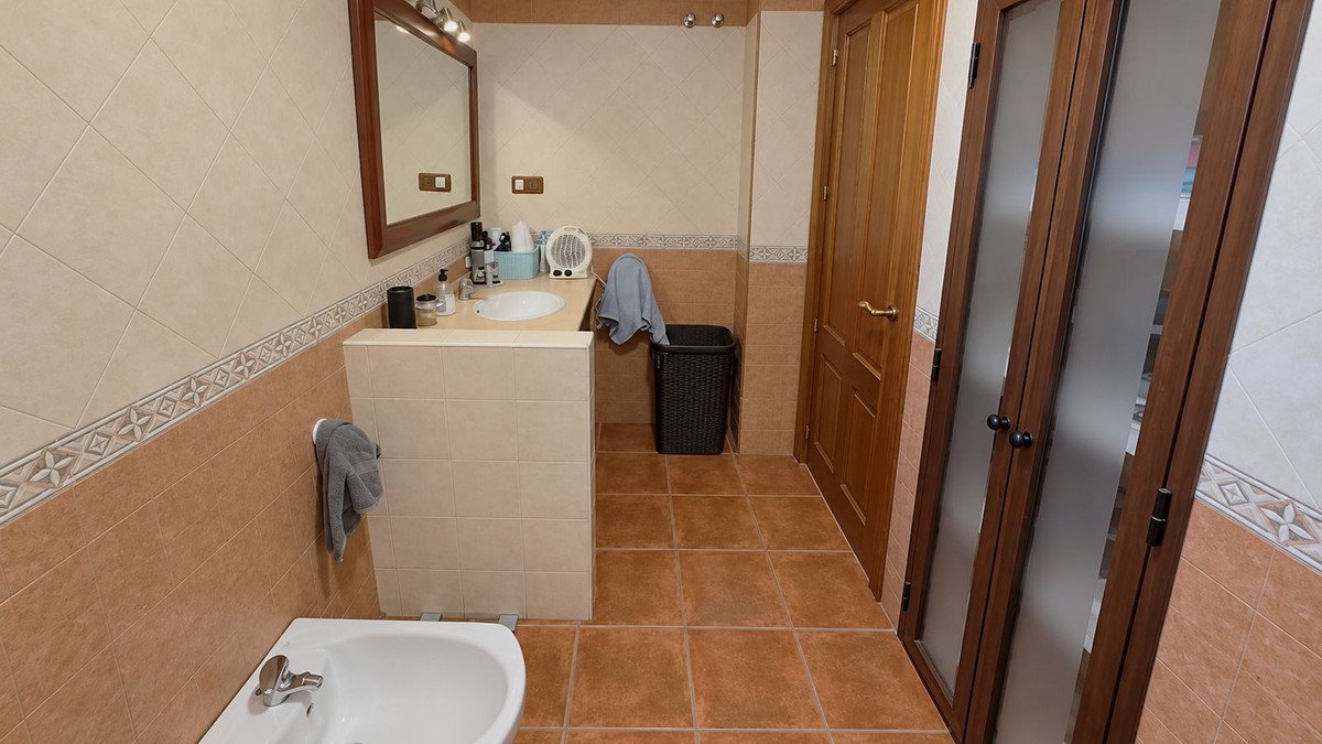 6 Bed Detached Villa in Alhaurín de la Torre