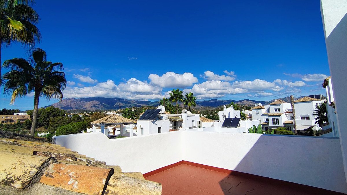 3 Bed Semi-Detached House in El Padron