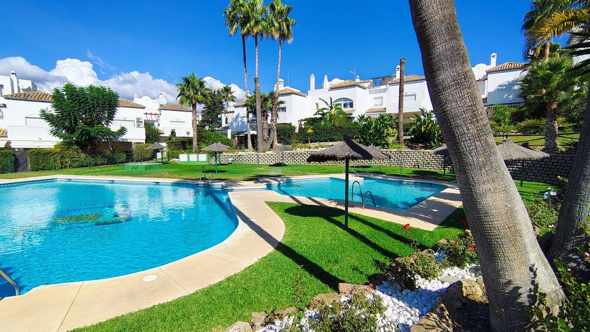 3 Bed Semi-Detached House in El Padron