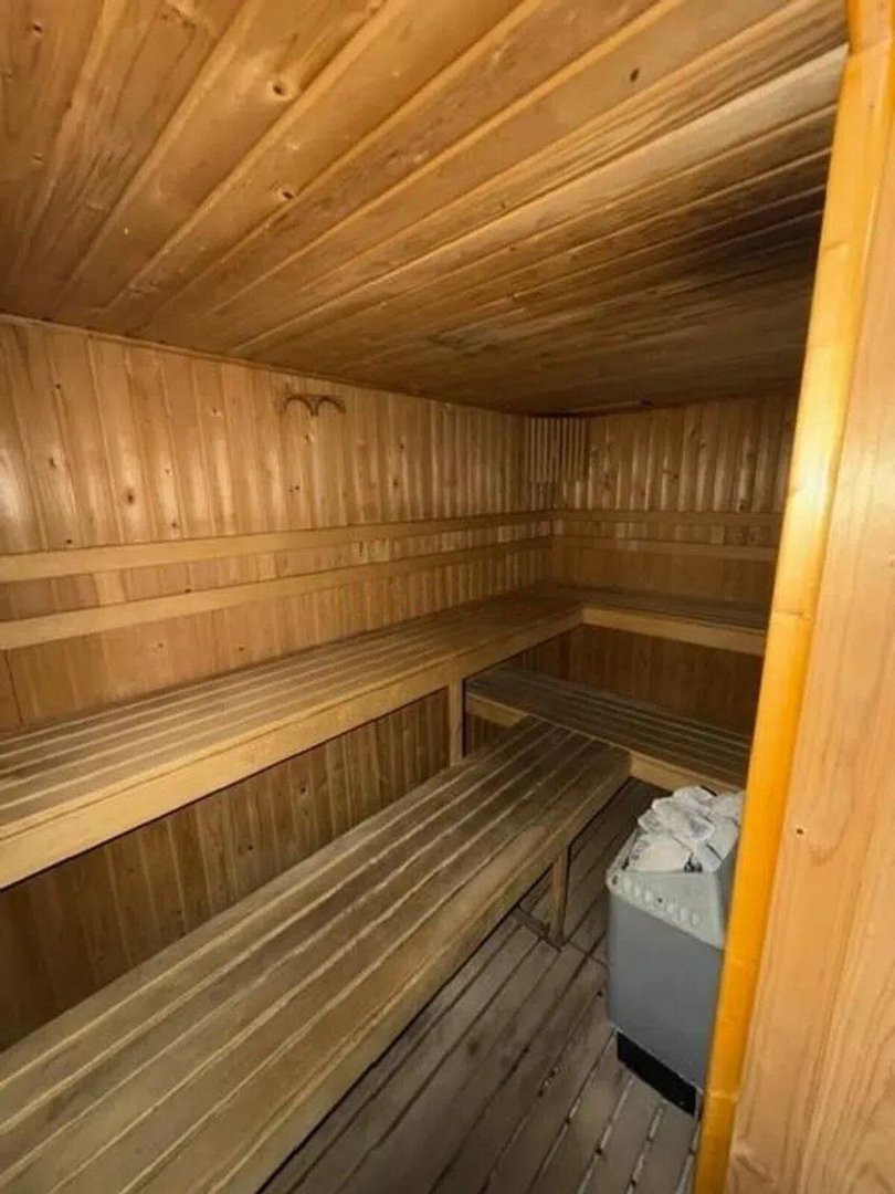 3 Bed Middle Floor Apartment in The Golden Mile