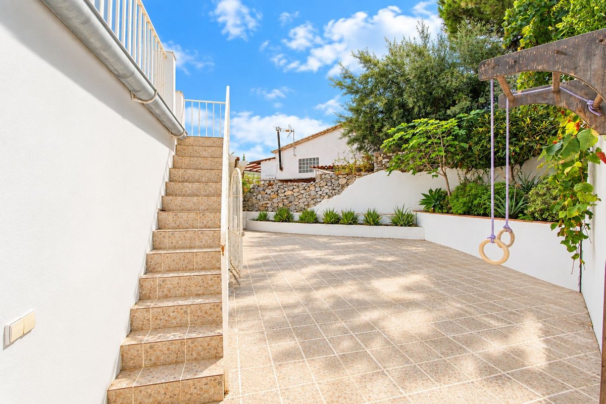 3 Bed Detached Villa in El Rosario