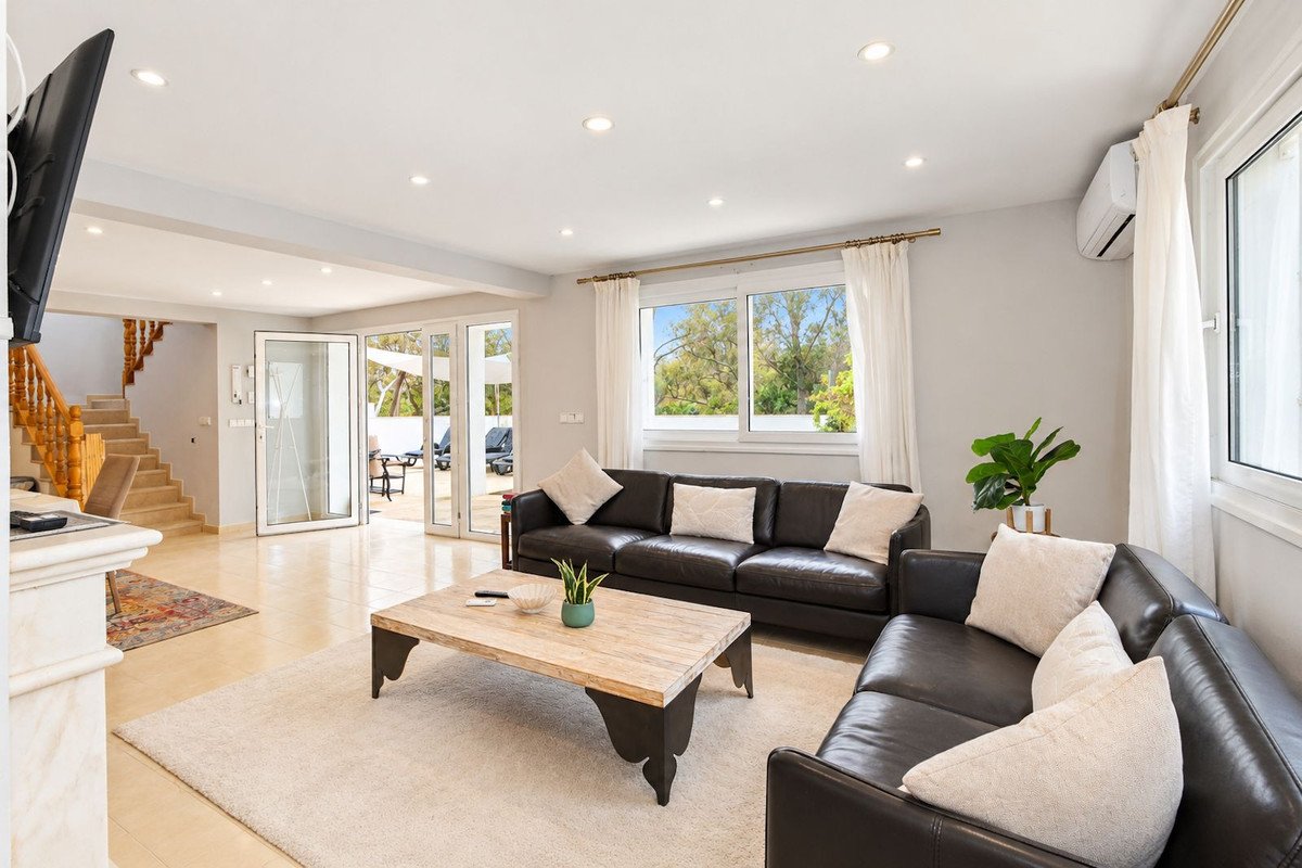 3 Bed Detached Villa in El Rosario