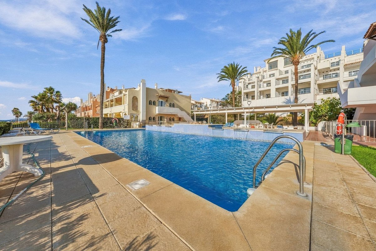 3 Bed Ground Floor Apartment in Estepona