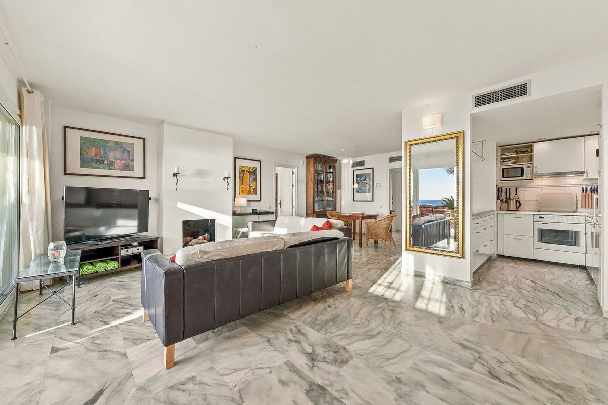 3 Bed Ground Floor Apartment in Estepona