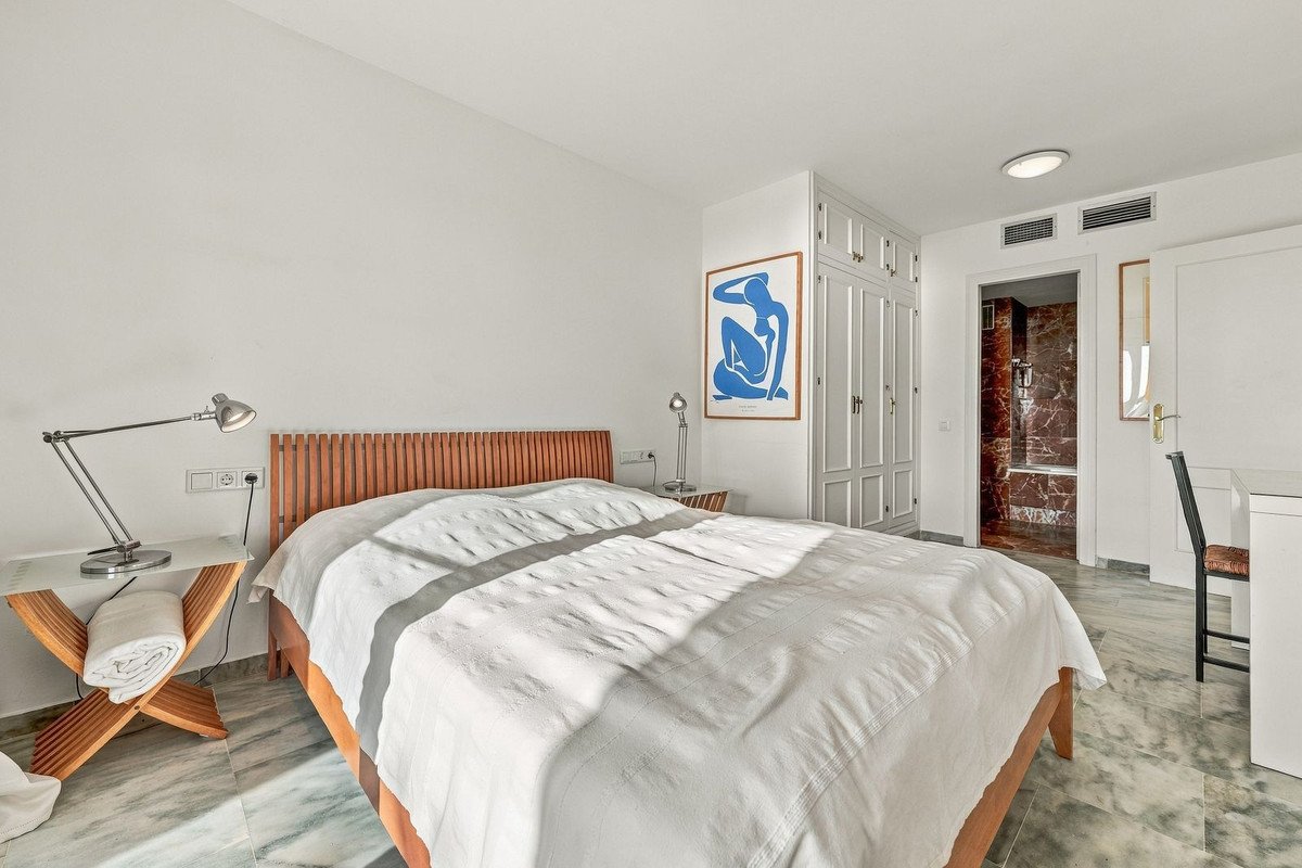 3 Bed Ground Floor Apartment in Estepona