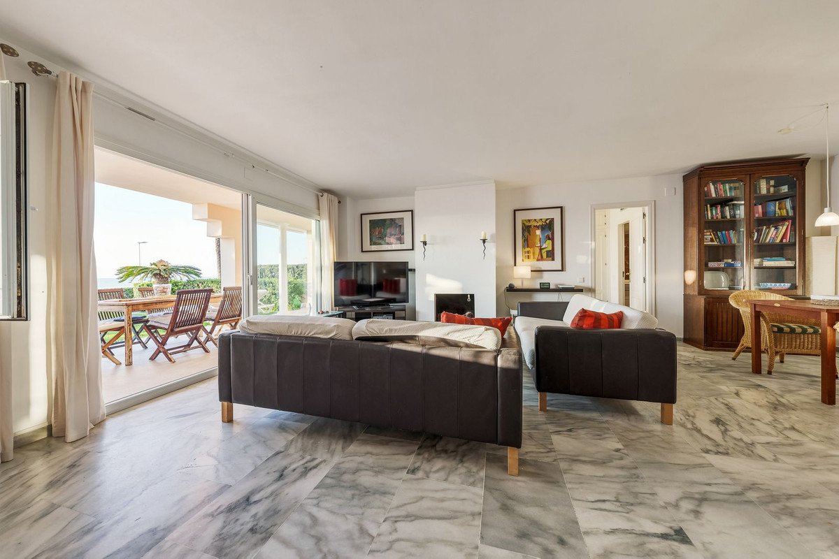 3 Bed Ground Floor Apartment in Estepona