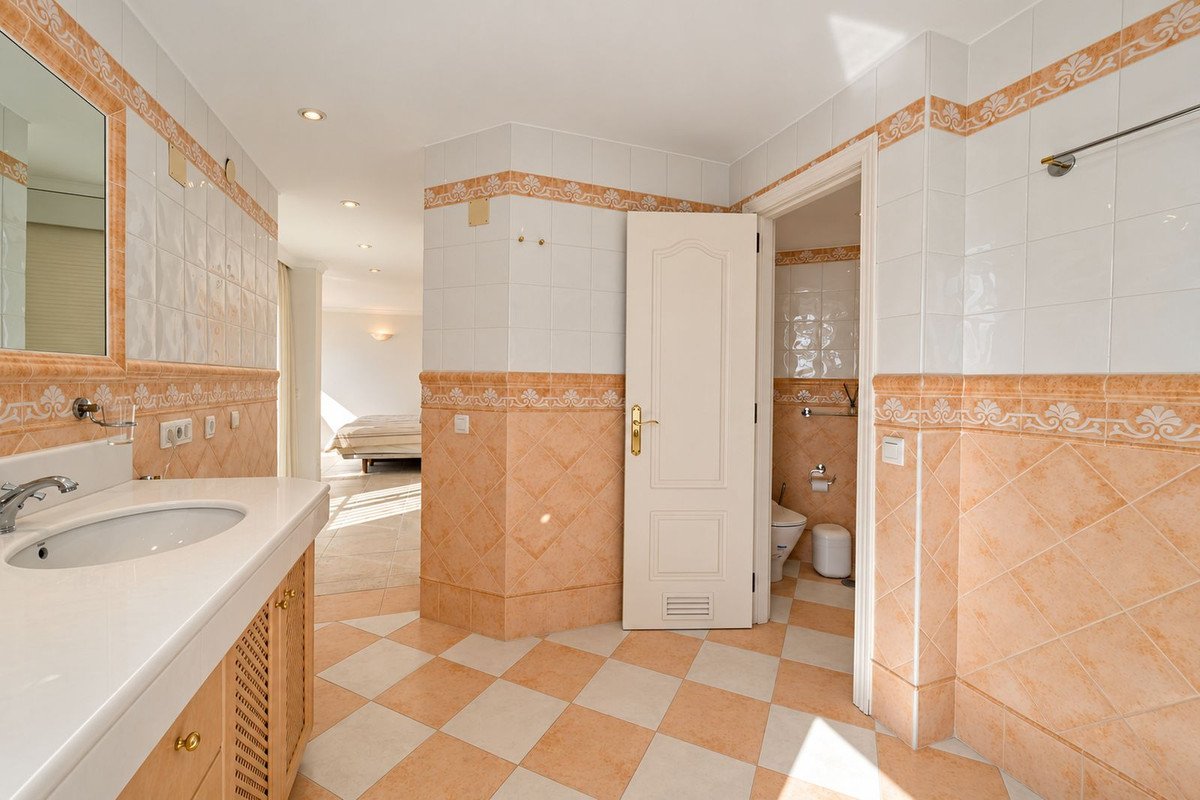 3 Bed Penthouse Duplex in Elviria