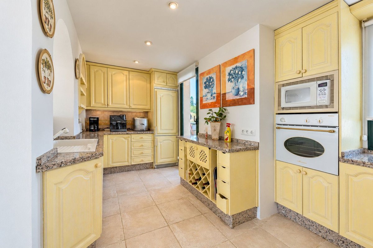 3 Bed Penthouse Duplex in Elviria