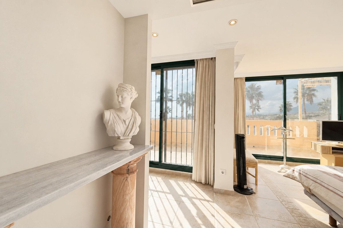 3 Bed Penthouse Duplex in Elviria