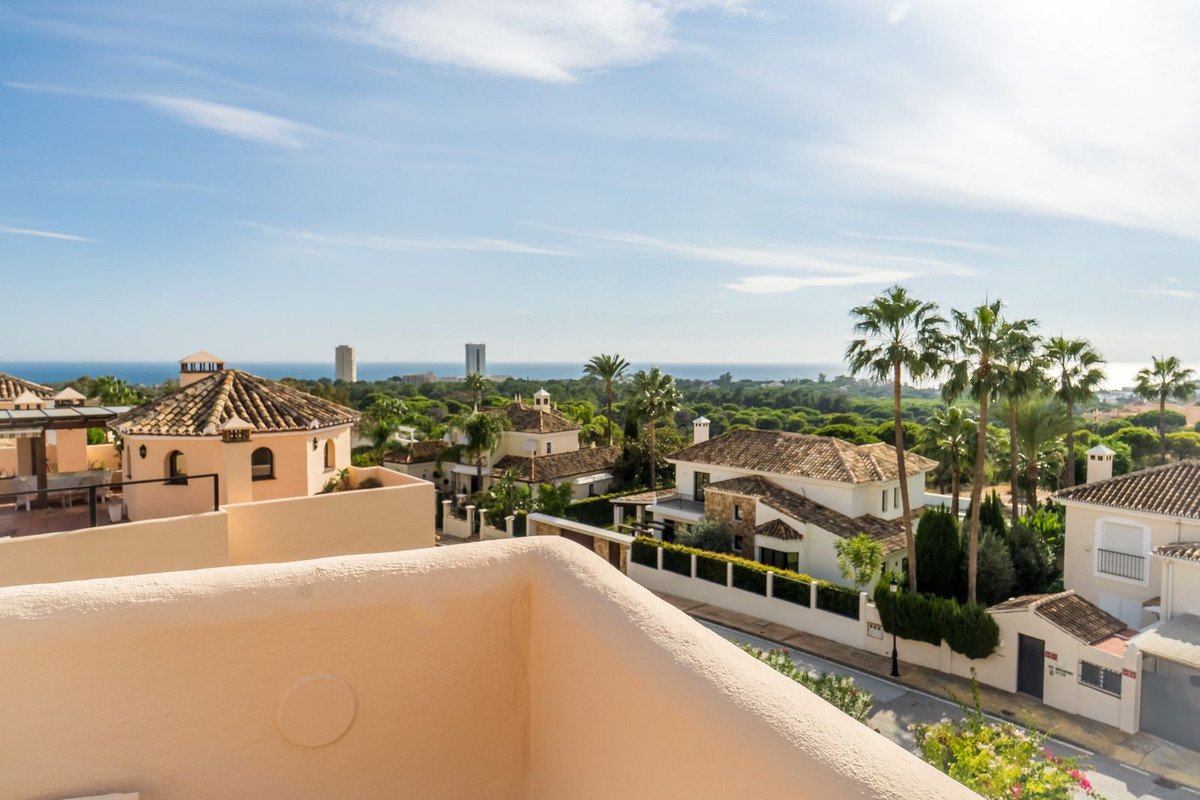 3 Bed Penthouse Duplex in Elviria
