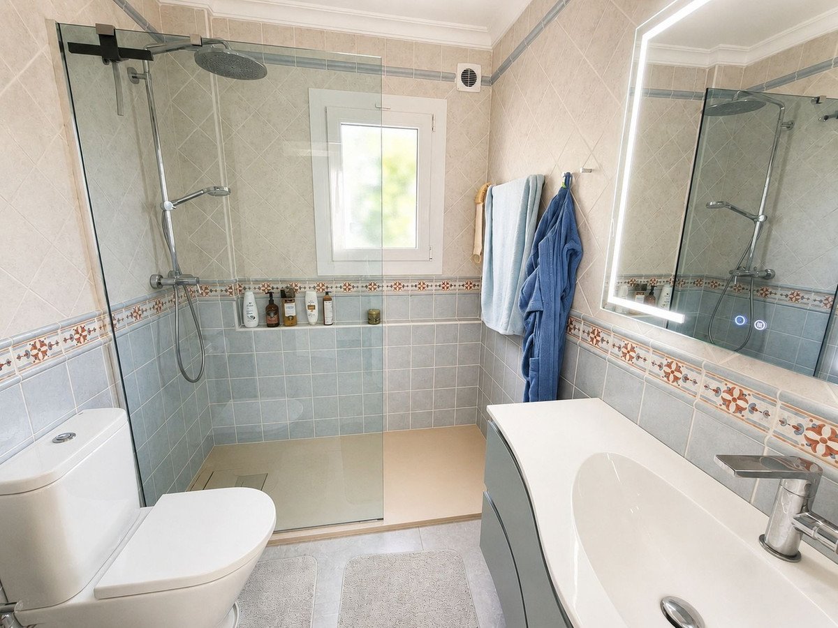 3 Bed Detached Villa in Manilva