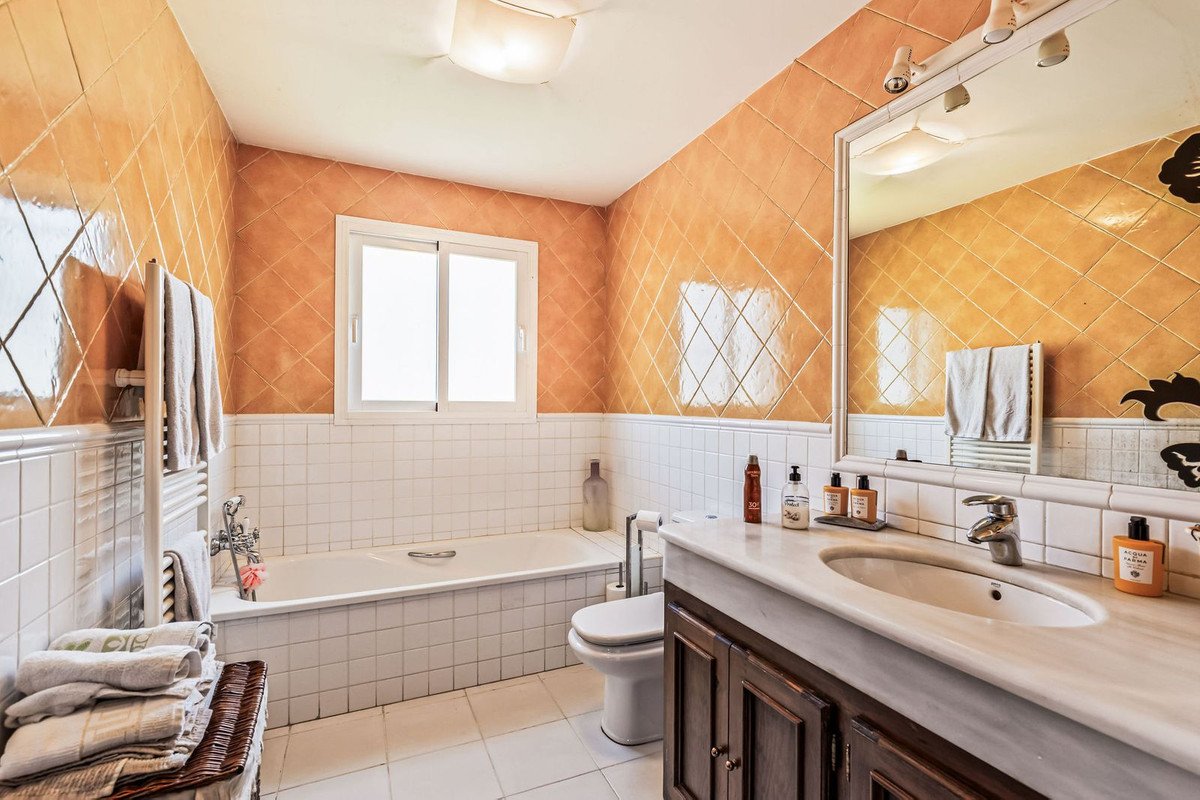 4 Bed Detached Villa in Costalita