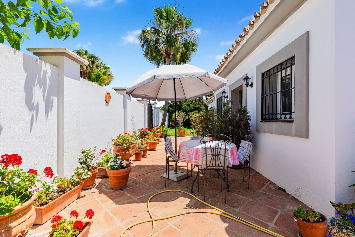 4 Bed Detached Villa in Costalita