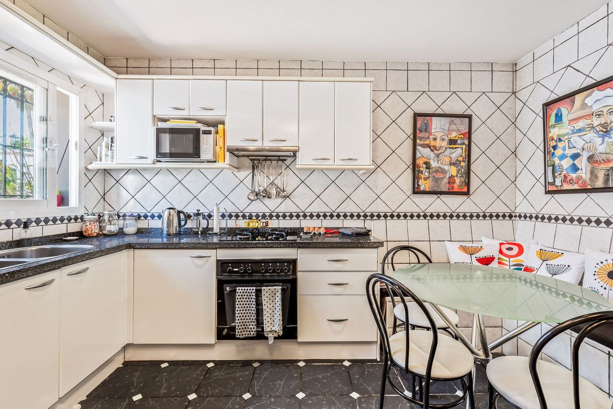 4 Bed Detached Villa in Costalita