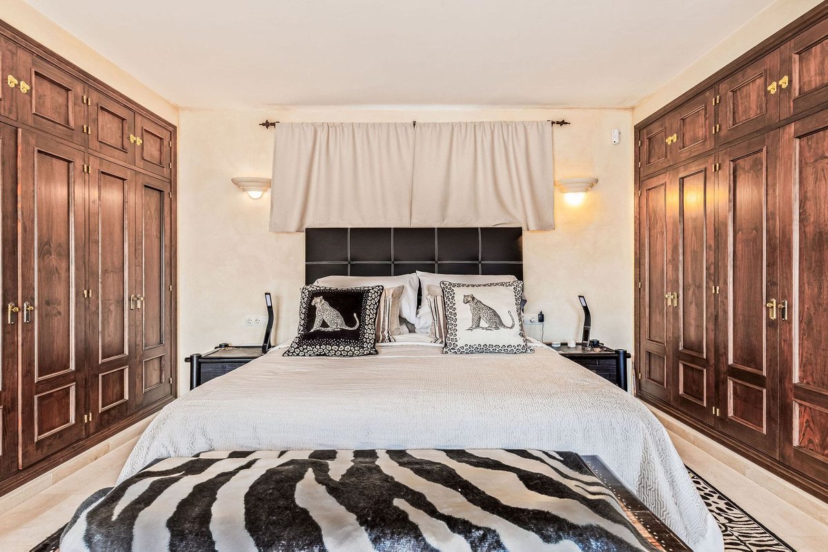 4 Bed Detached Villa in Costalita