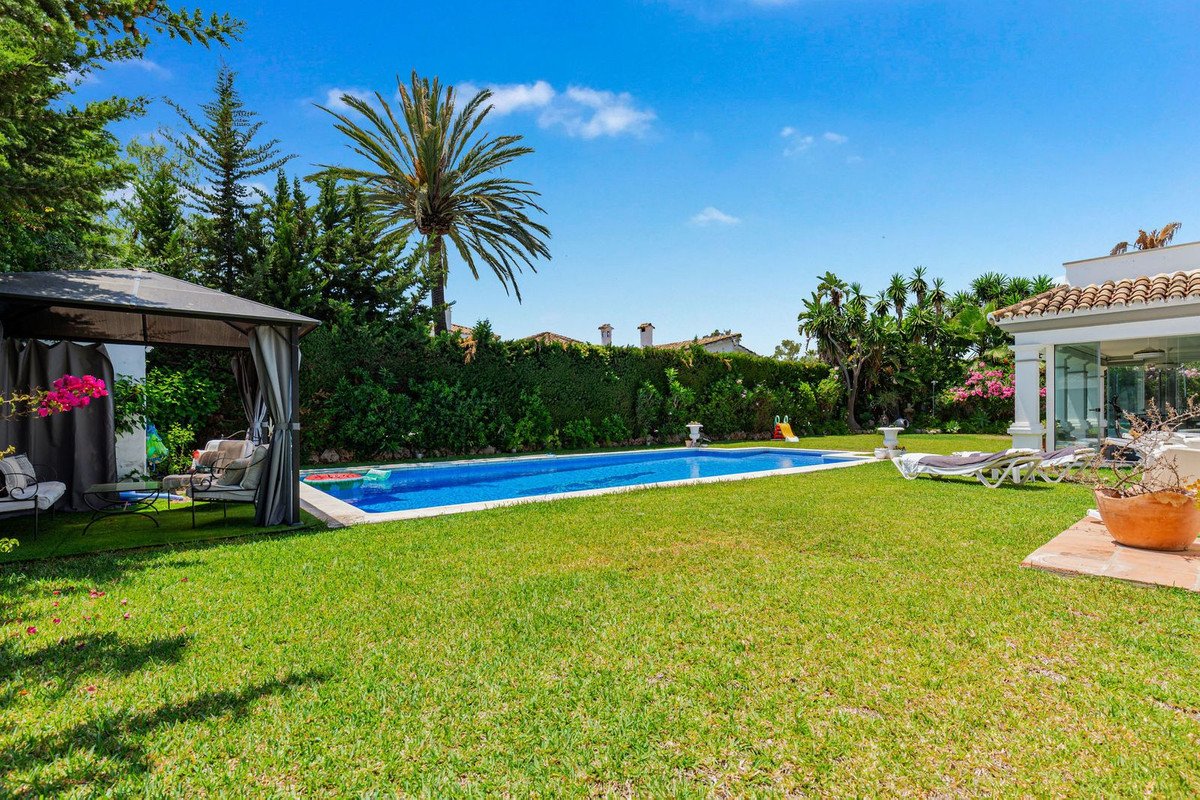 4 Bed Detached Villa in Costalita