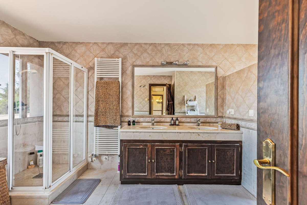 4 Bed Detached Villa in Costalita
